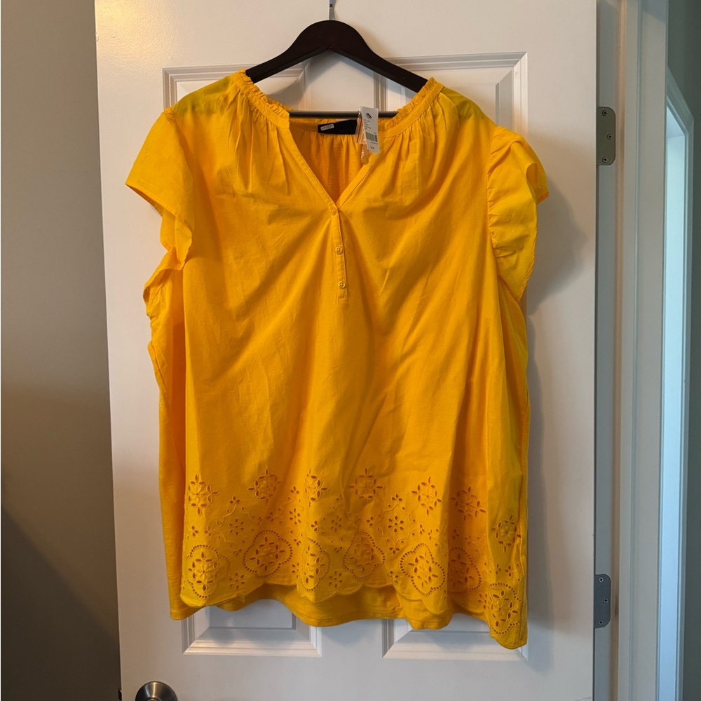 Lane Bryant NWT Yellow Women's Top. Size 26/28